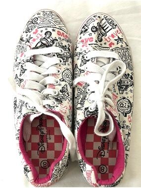 Disney Sneakers White with Pink Accents Woman’s Size 8 Lace Tie Tennis Shoes